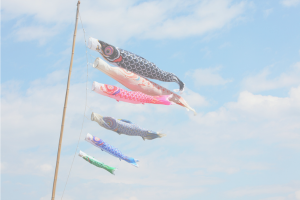 空と鯉のぼり